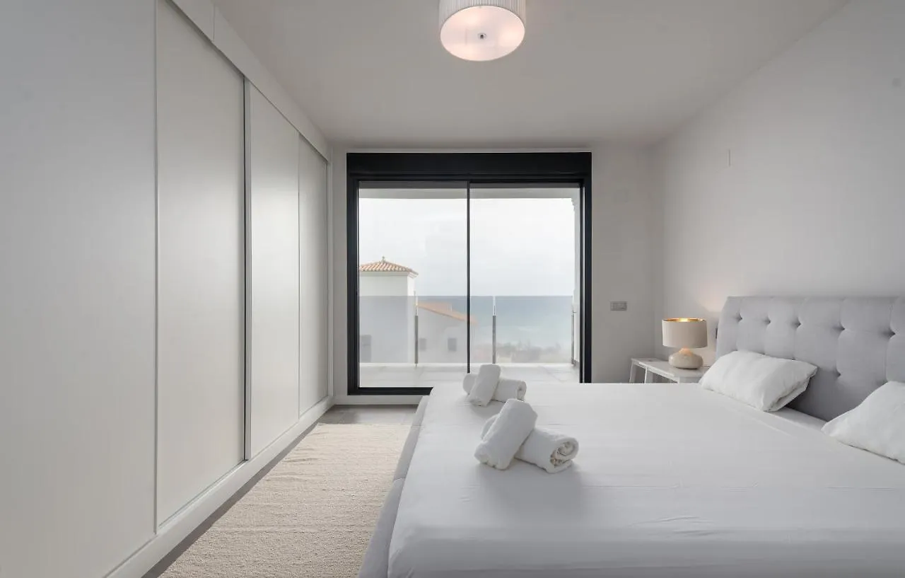 Luxurious Apartment With Sea Views Blue Suites B2-103 Manilva Pansiyon